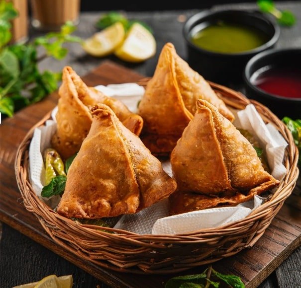 samosa-com-chutney-min samosa com chutney