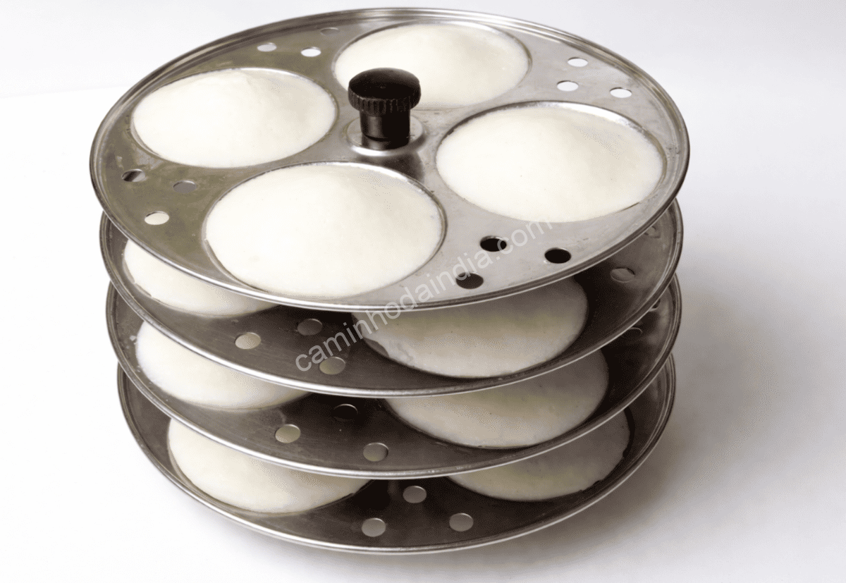 idli-cozido-vapor-textura-macia