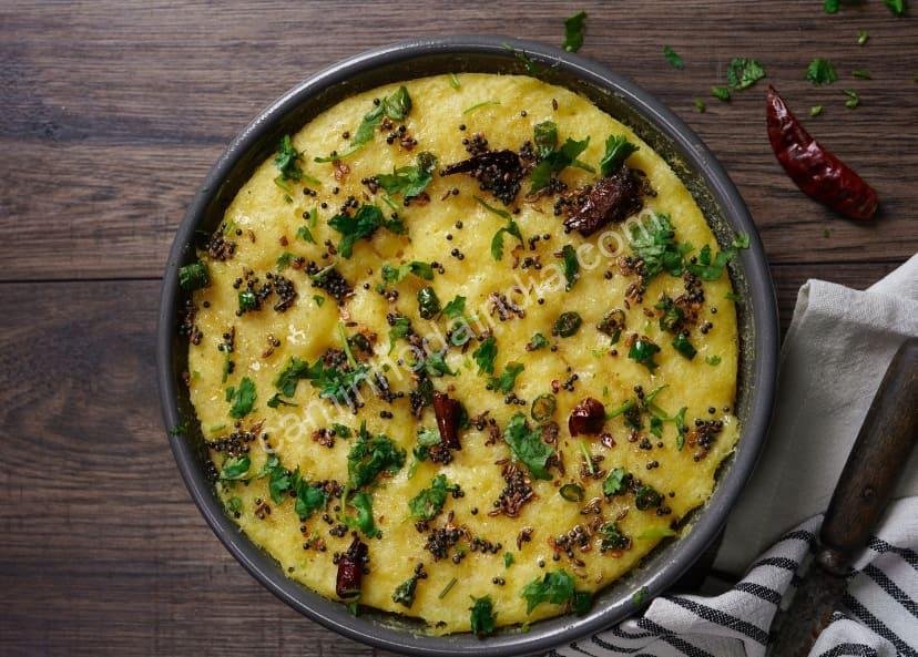 dhokla-estilo-pizza dhokla indiano