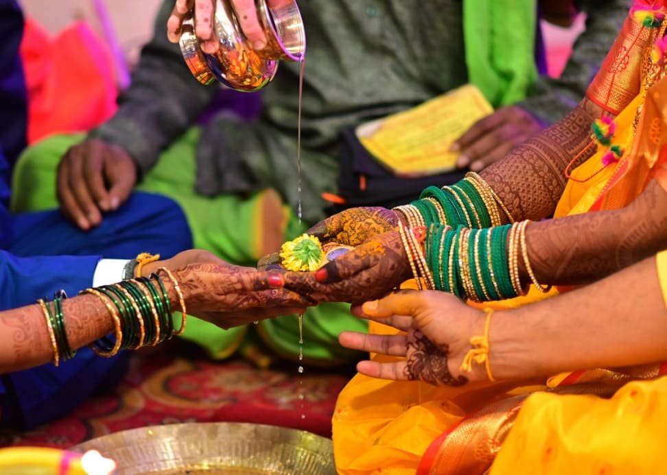 rituais-hindu-com-mantras-sanskrit