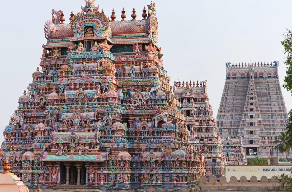 O magnífico Templo Meenakshi em Madurai é um dos maiores símbolos da arquitetura dravidiana e da devoção no sul da Índia