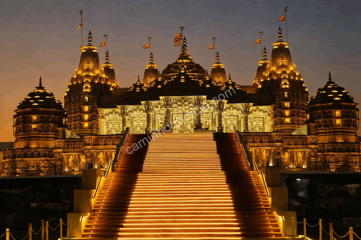 baps-hindu-mandir-abu-dhabi-emirados-arabes Vista do BAPS Hindu Mandir em Abu Dhabi, primeiro templo hindu tradicional construído nos Emirados Árabes Unidos