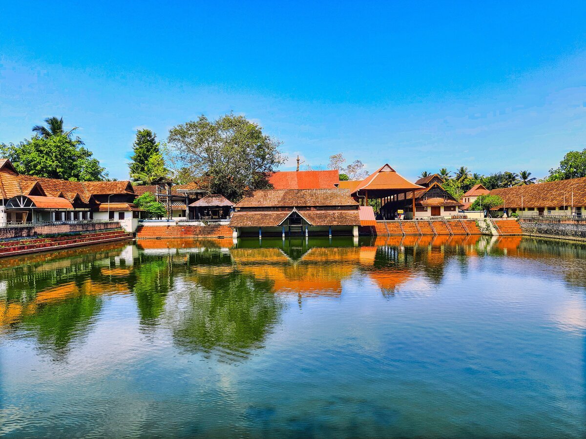 Templo Ambalappuzha Shri Krishna Swamy em Kerala, com Krishna na forma de Parthasarathy