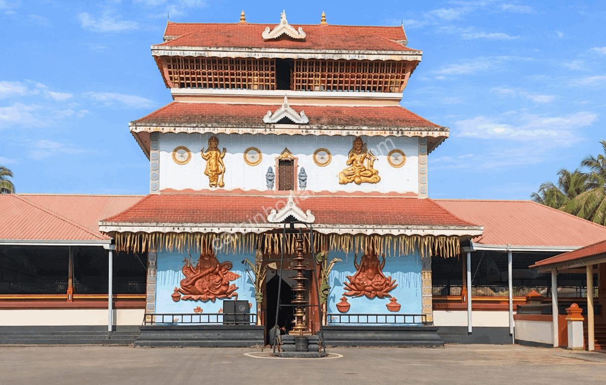templo-ayyanthole-karthyayani-thrissur-kerala Templo Ayyanthole Karthyayani em Thrissur, Kerala, dedicado à deusa Karthyayani