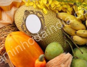 Vishukani tradicional decorado com espelho, frutas, arroz e lâmpada de óleo durante o festival de Vishu em Kerala