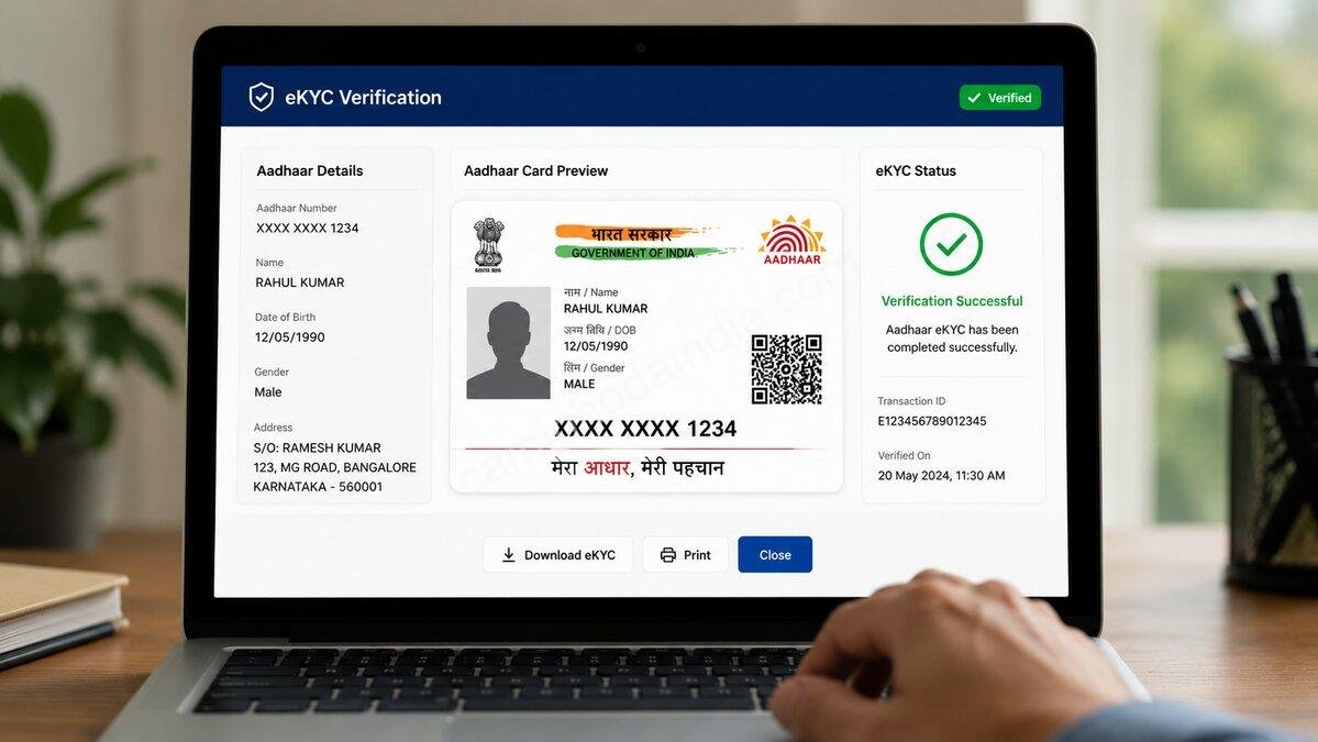 Monitor de computador exibe uma tela de verificação eletrônica e-KYC utilizando o Aadhaar, ilustrando um processo de identificação digital sem envio manual de documentos físicos